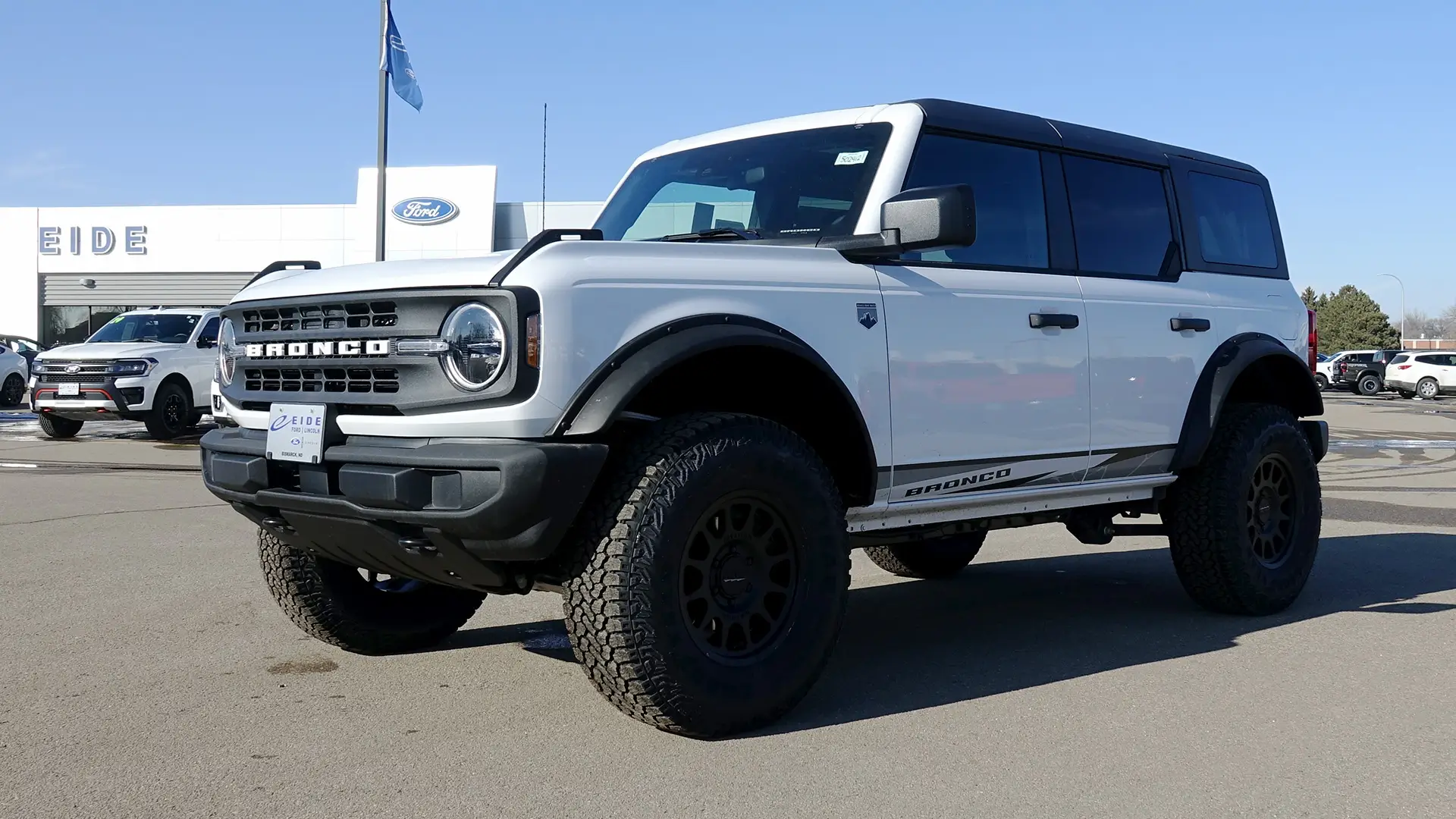 Bronco Exterior View 3